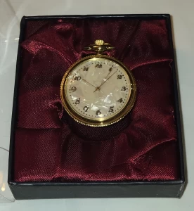 LA MONTRE À MONOGRAMME (France, style Arts déco, années 1920)